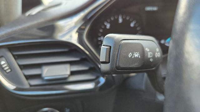 FORD Fiesta usata, con Cruise Control