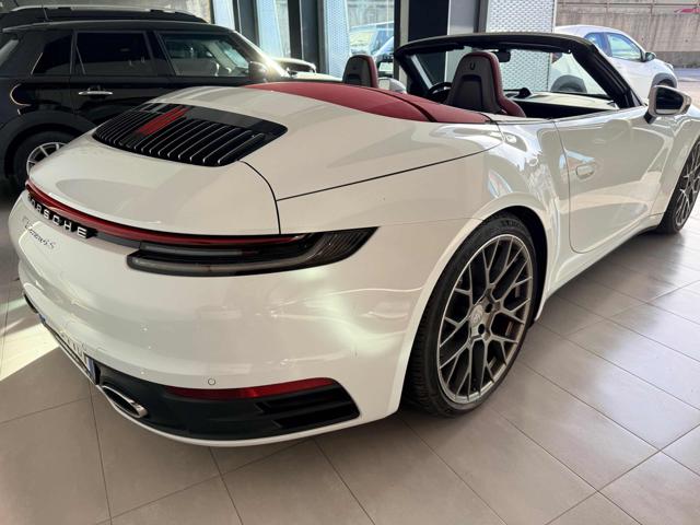 PORSCHE 992 usata, con Autoradio