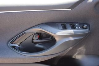TOYOTA Yaris usata, con Controllo automatico clima