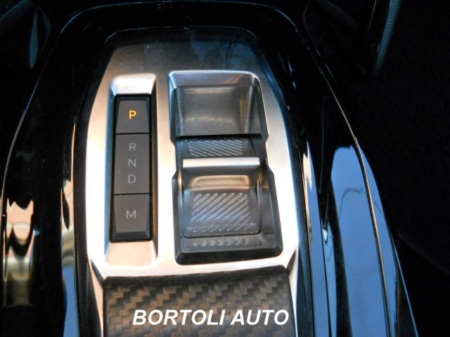 PEUGEOT 2008 usata, con Autoradio