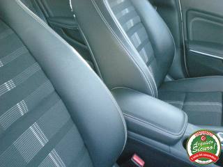 MERCEDES-BENZ GLA 200 usata, con Sistema di navigazione