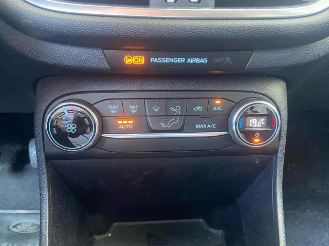 FORD Fiesta usata, con Controllo automatico clima