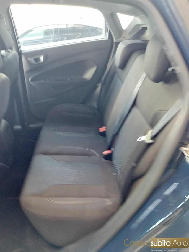 FORD Fiesta usata, con ESP