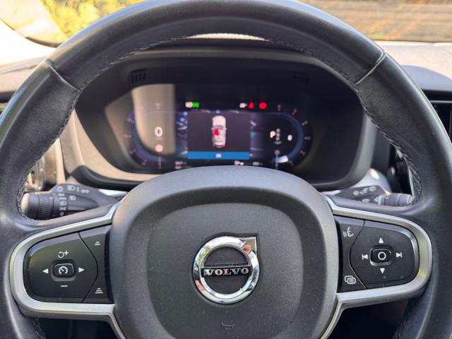 VOLVO XC60 usata, con Volante in pelle
