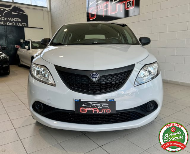 LANCIA Ypsilon usata, con Airbag
