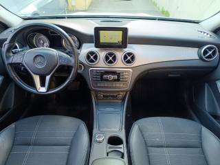 MERCEDES-BENZ GLA 200 usata, con Riconoscimento dei segnali stradali
