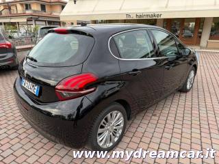 PEUGEOT 208 usata, con Autoradio