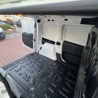 FIAT Doblo usata, con Volante multifunzione