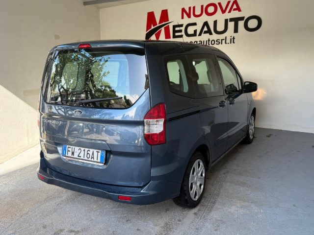 FORD Tourneo Courier usata, con Specchietti laterali elettrici