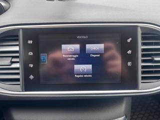PEUGEOT 308 usata, con Controllo automatico clima