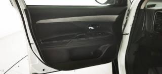 MITSUBISHI Outlander usata, con Airbag testa