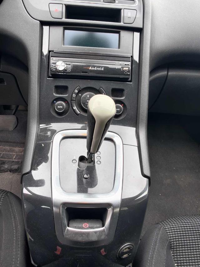 PEUGEOT 5008 usata, con Cerchi in lega