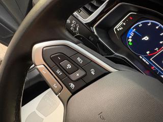 VOLKSWAGEN Taigo usata, con Leve al volante