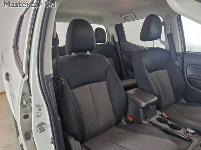 MITSUBISHI L200 usata, con Autoradio