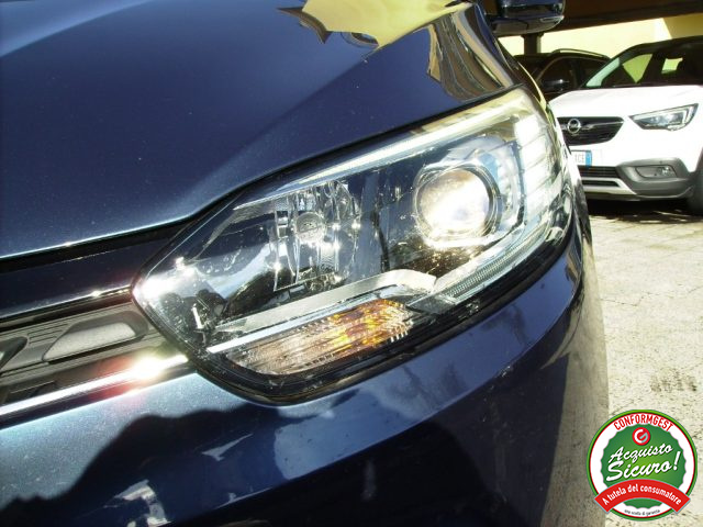RENAULT Grand Scenic usata, con Autoradio digitale