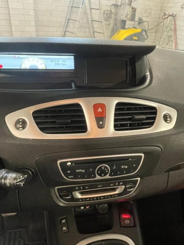 RENAULT Scenic usata, con Autoradio