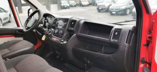PEUGEOT Boxer usata, con MP3