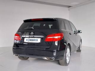 MERCEDES-BENZ B 180 usata, con Vivavoce