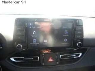 HYUNDAI i30 usata, con Autoradio