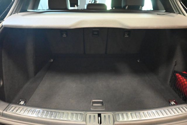 PORSCHE Macan usata 31