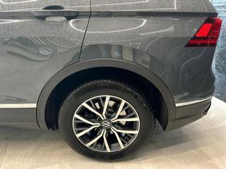 VOLKSWAGEN Tiguan usata, con Autoradio
