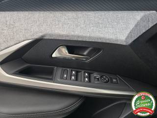 PEUGEOT 3008 usata, con Sistema di navigazione