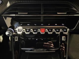 PEUGEOT 208 usata, con Sedili sportivi