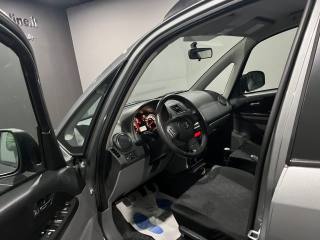 SUZUKI SX4 usata, con Autoradio