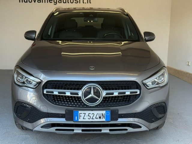 MERCEDES-BENZ GLA 200 usata, con Airbag