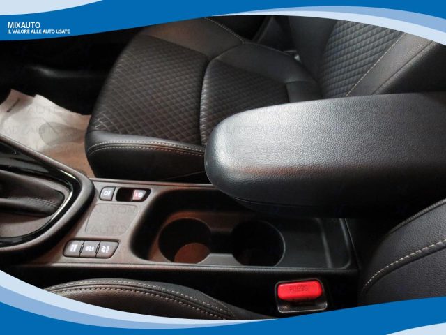 TOYOTA Yaris usata, con Volante in pelle