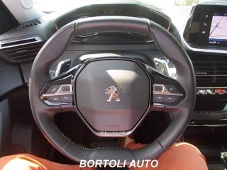 PEUGEOT 2008 usata, con Controllo automatico clima