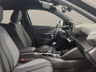 PEUGEOT 2008 usata, con Controllo automatico clima