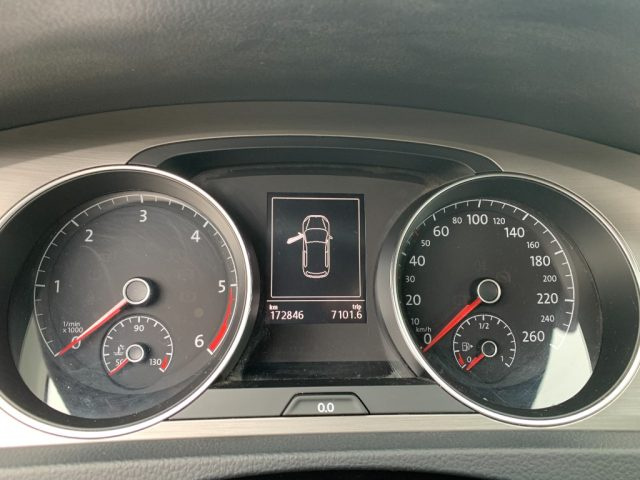 VOLKSWAGEN Golf usata, con ESP
