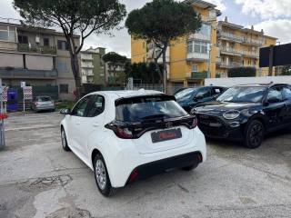 TOYOTA Yaris usata, con Autoradio