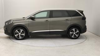 PEUGEOT 5008 usata, con Airbag