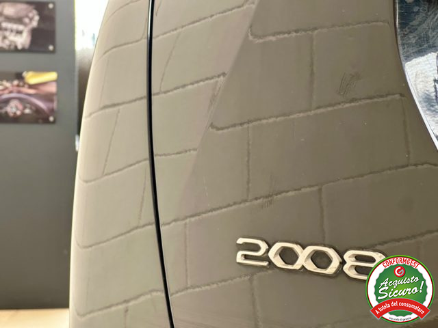 PEUGEOT 2008 usata, con Autoradio