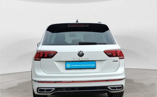 VOLKSWAGEN Tiguan usata, con Autoradio
