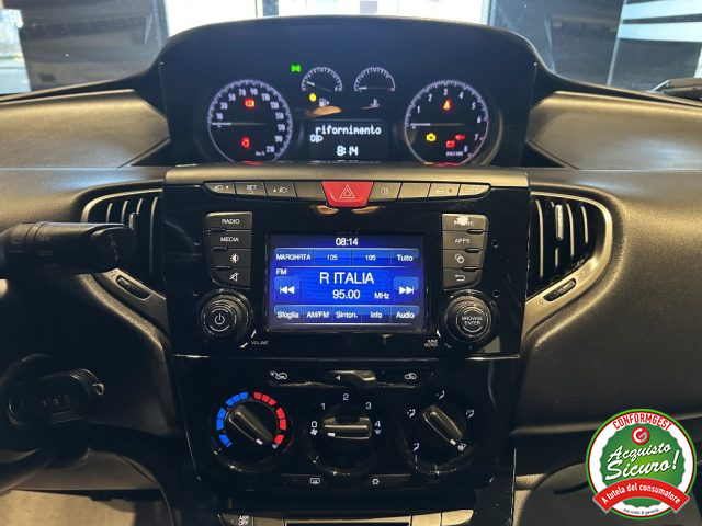 LANCIA Ypsilon usata, con Autoradio