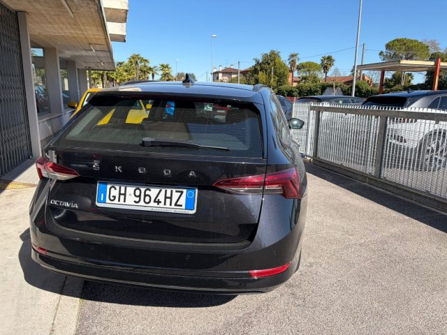 SKODA Octavia usata, con Luci diurne