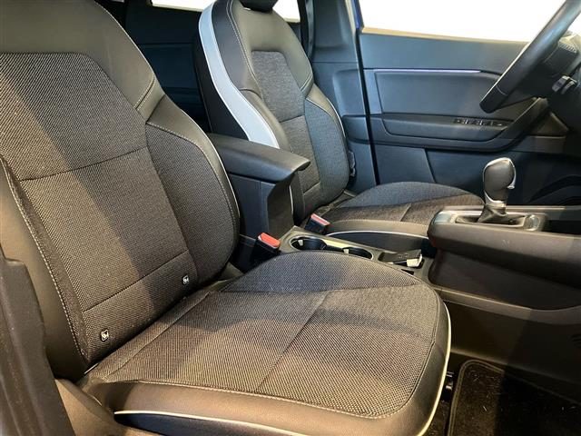 RENAULT Captur usata 9
