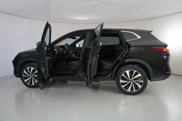 BYD Seal usata, con Sedile posteriore sdoppiato