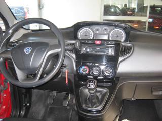 LANCIA Ypsilon usata, con ESP