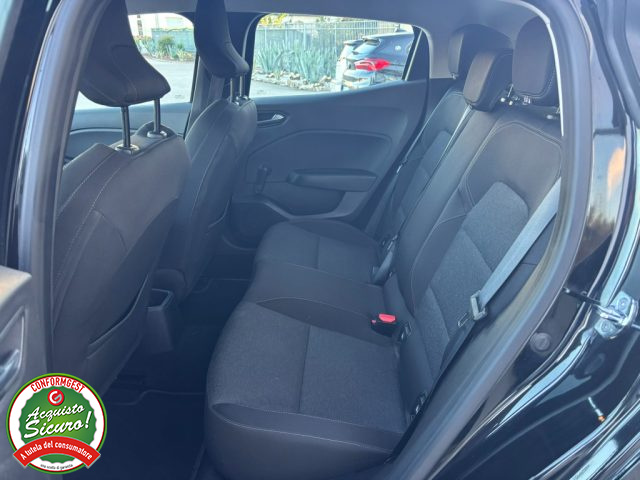 RENAULT Clio usata, con Autoradio