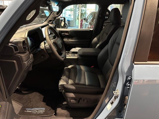 TOYOTA Land Cruiser usata, con Climatizzatore