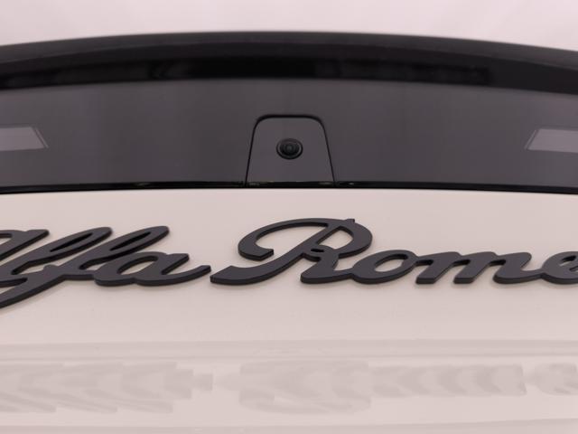 ALFA ROMEO Junior usata, con Fari LED