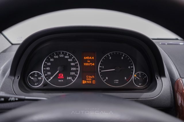 MERCEDES-BENZ A 180 usata, con Sistema di navigazione