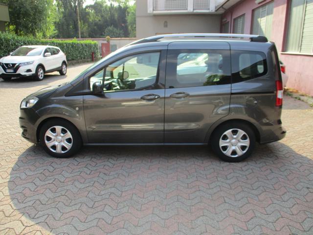 FORD Tourneo Courier usata, con Alzacristalli elettrici