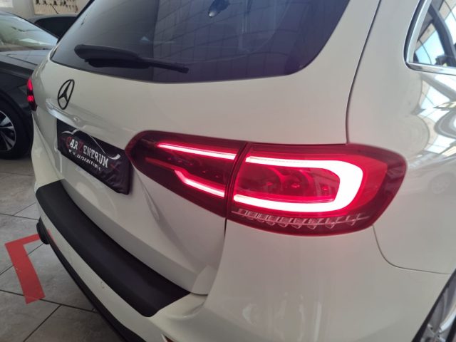MERCEDES-BENZ B 180 usata, con Volante in pelle