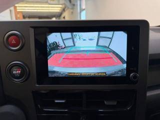 TOYOTA Yaris usata, con Cruise Control