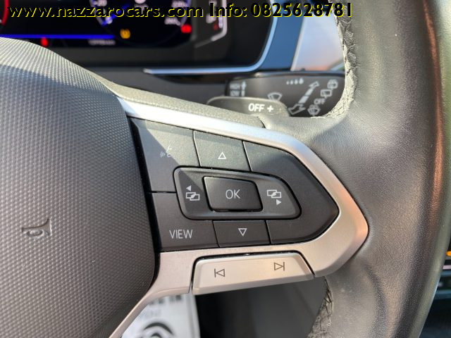 VOLKSWAGEN Passat Variant usata, con Luci diurne LED